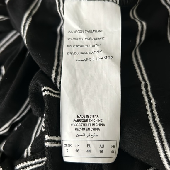 ๐ Love & Legend Black White Striped Sleeveless Maxi Dress X NWT New! - Picture 7 of 8